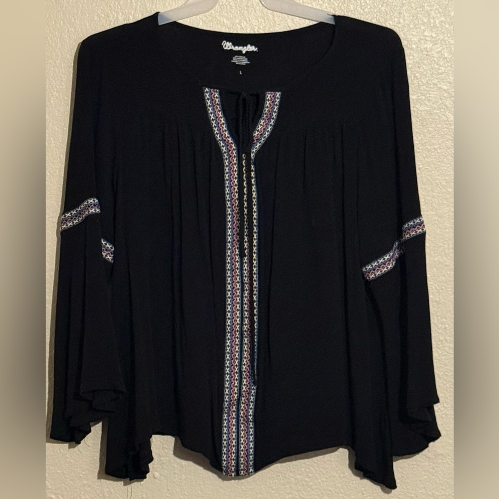 Wrangler Women's Black Embroidered Blouse